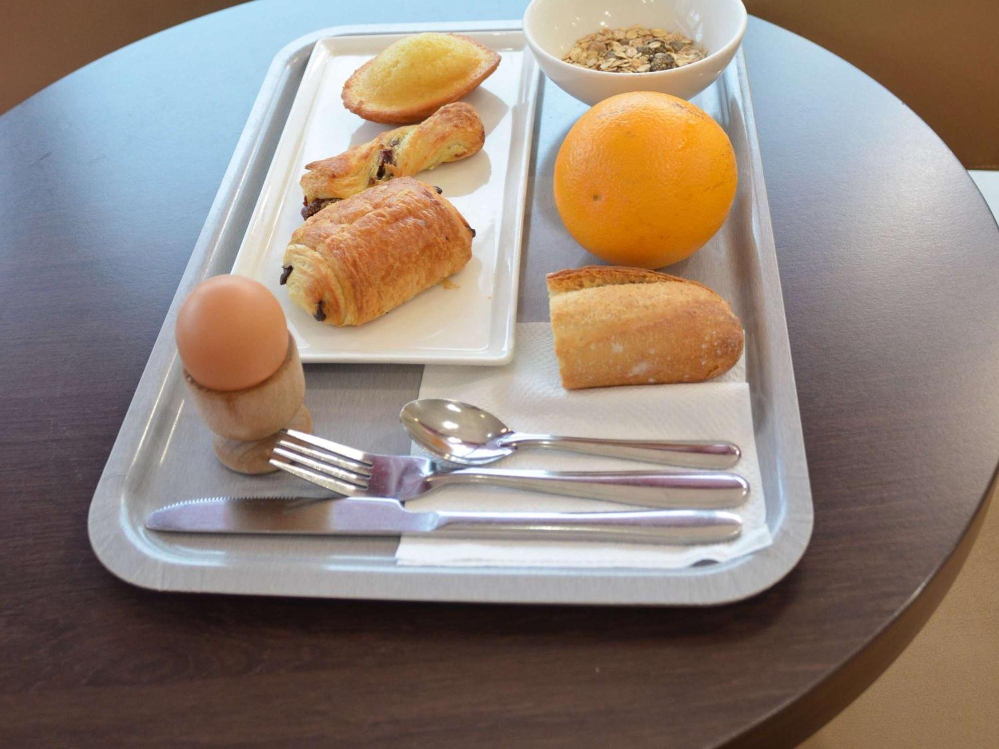 Hotel Ibis Guingamp Coeur De Bretagne Ploumagoar المظهر الخارجي الصورة