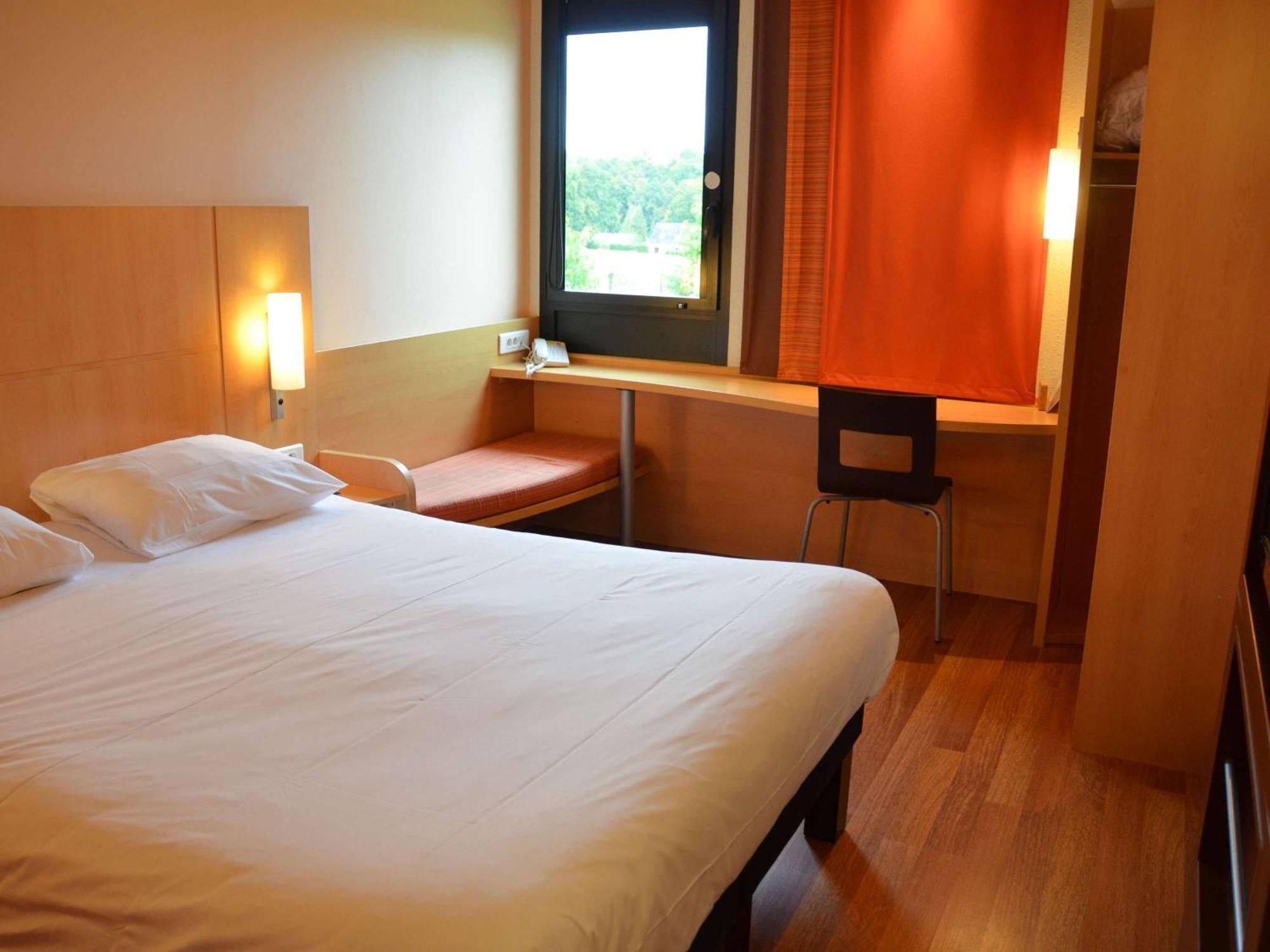 Hotel Ibis Guingamp Coeur De Bretagne Ploumagoar المظهر الخارجي الصورة